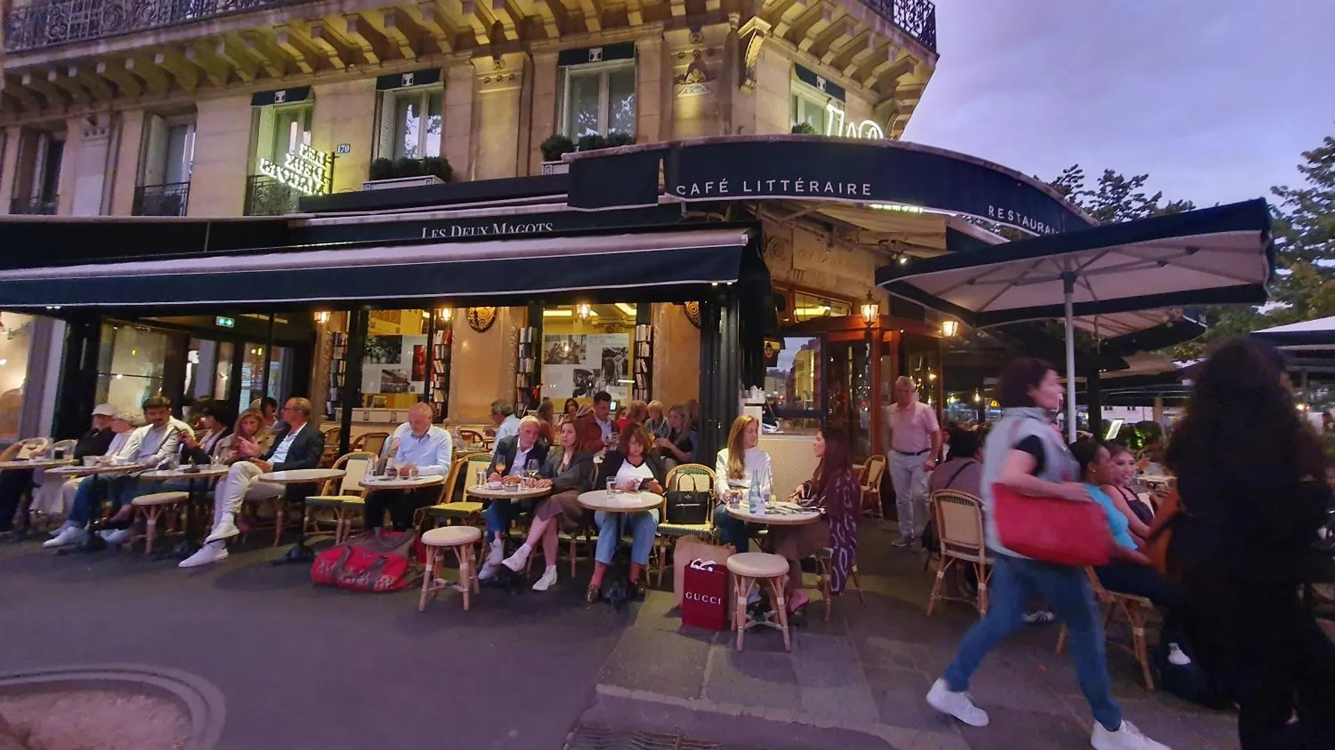 Homestay Gare Montparnasse,Gorgeous Place, Center ,Close To Eiffel Tour And Louvre Meusm , Front Metro Apartment Paris
